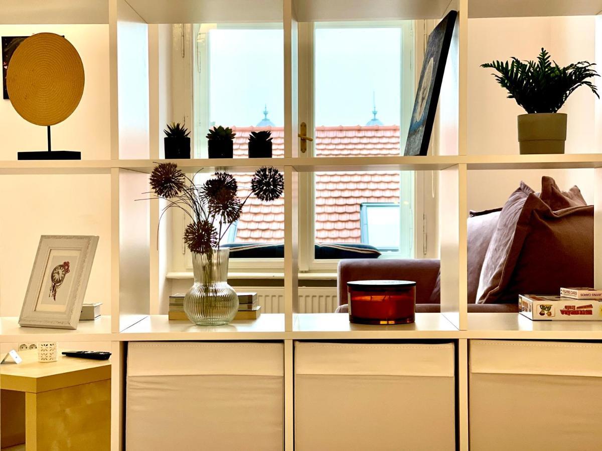 Appartement Grandeur à Timişoara Extérieur photo