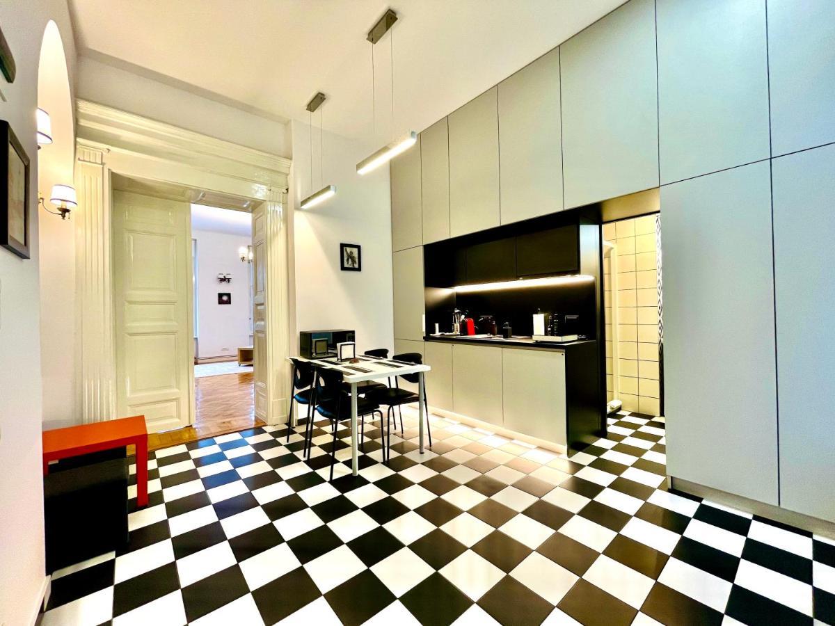 Appartement Grandeur à Timişoara Extérieur photo